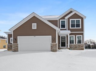 2365 Dunewood St, Portage, IN 46368