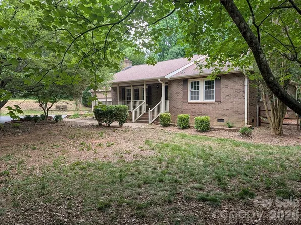 111 Midway Lake Rd, Mooresville, NC 28115