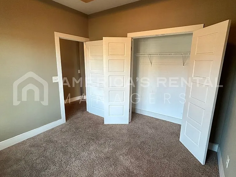 860 Kent Dr — Photo 21