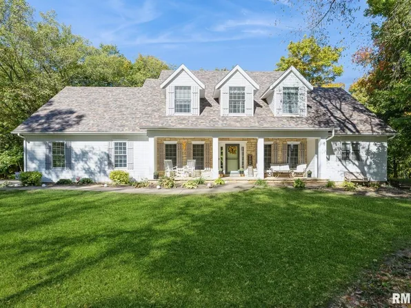 2 Eagle Pointe Ln, Pt Byron, IL 61275