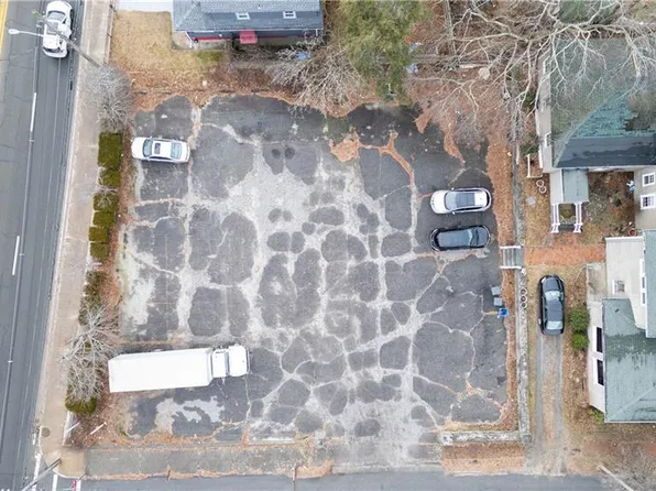 19 Warwick Ave, Cranston, RI 02905