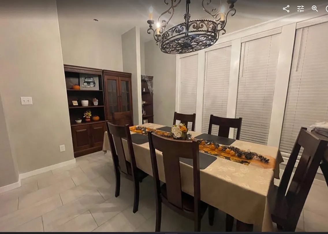 4 bed, 2620 sqft, $3,000 — Photo 4