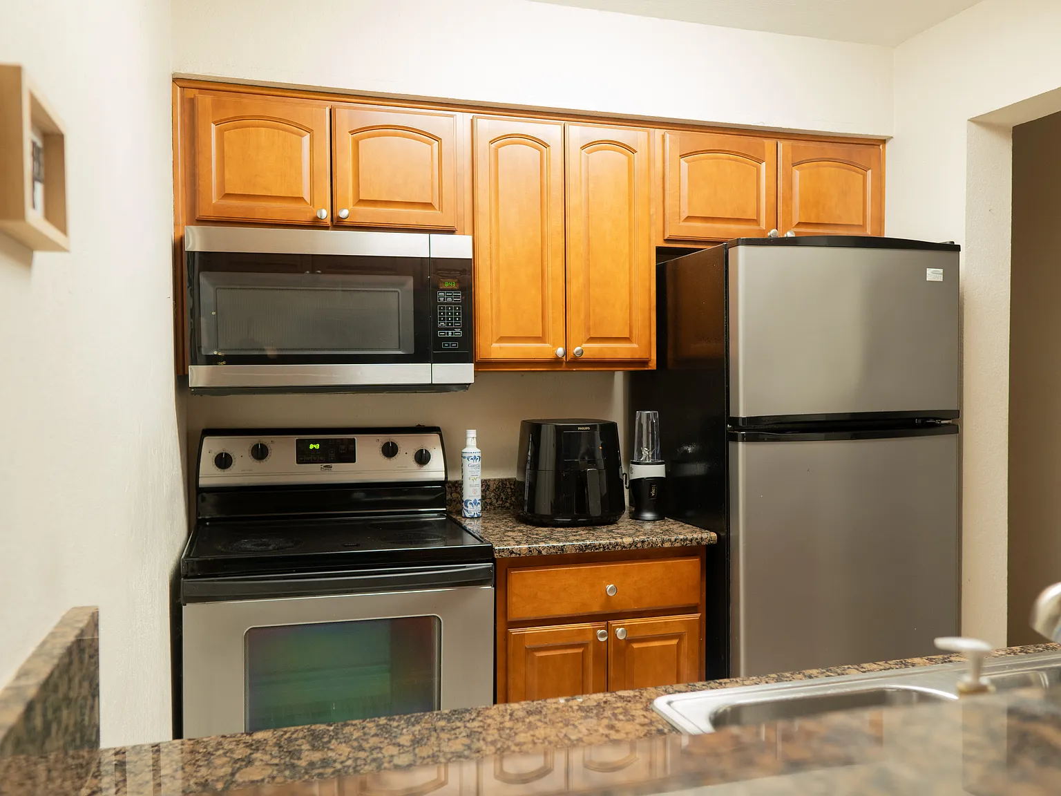 2 bed, 884 sqft, $1,550 — Photo 3