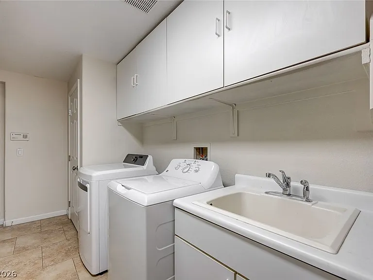 10611 Amber Ridge Dr #103 — Photo 27