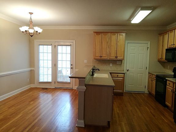 Kitchen and Dinning Areas
