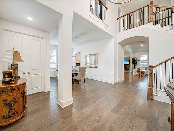 3rd image of 1756 Peppervine Rd