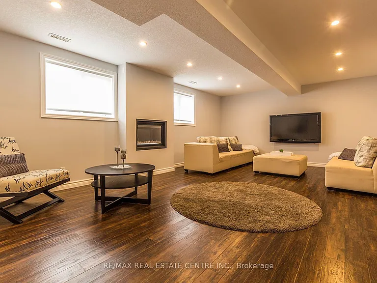 44 Lemon Grass St — Photo 26