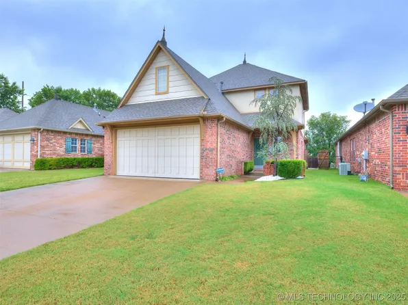 2427 W East St N, Jenks, OK 74037