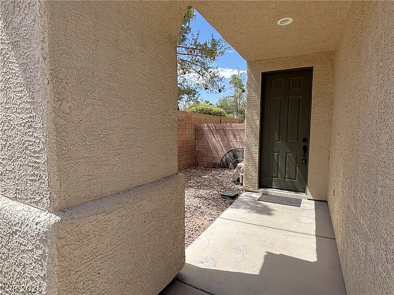 10764 Turquoise Valley Dr — Photo 3