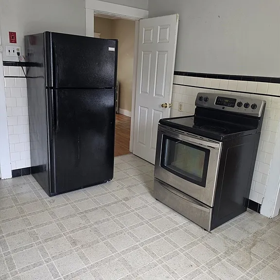 15 Fair Oaks Ave #2 — Photo 4