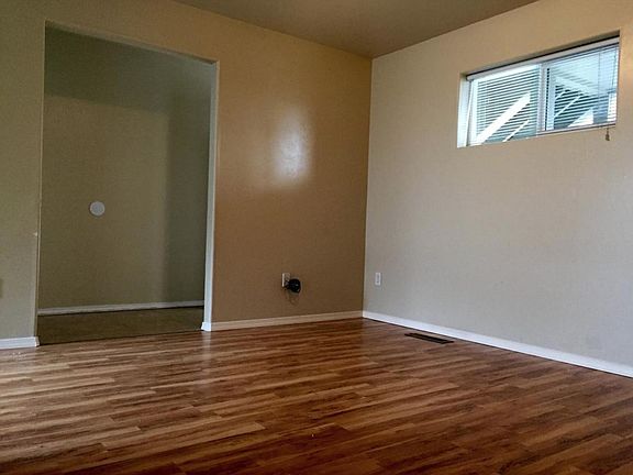 livingroom towards the front door