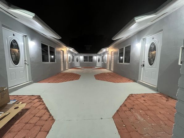 4101 SW 20th St APT B2