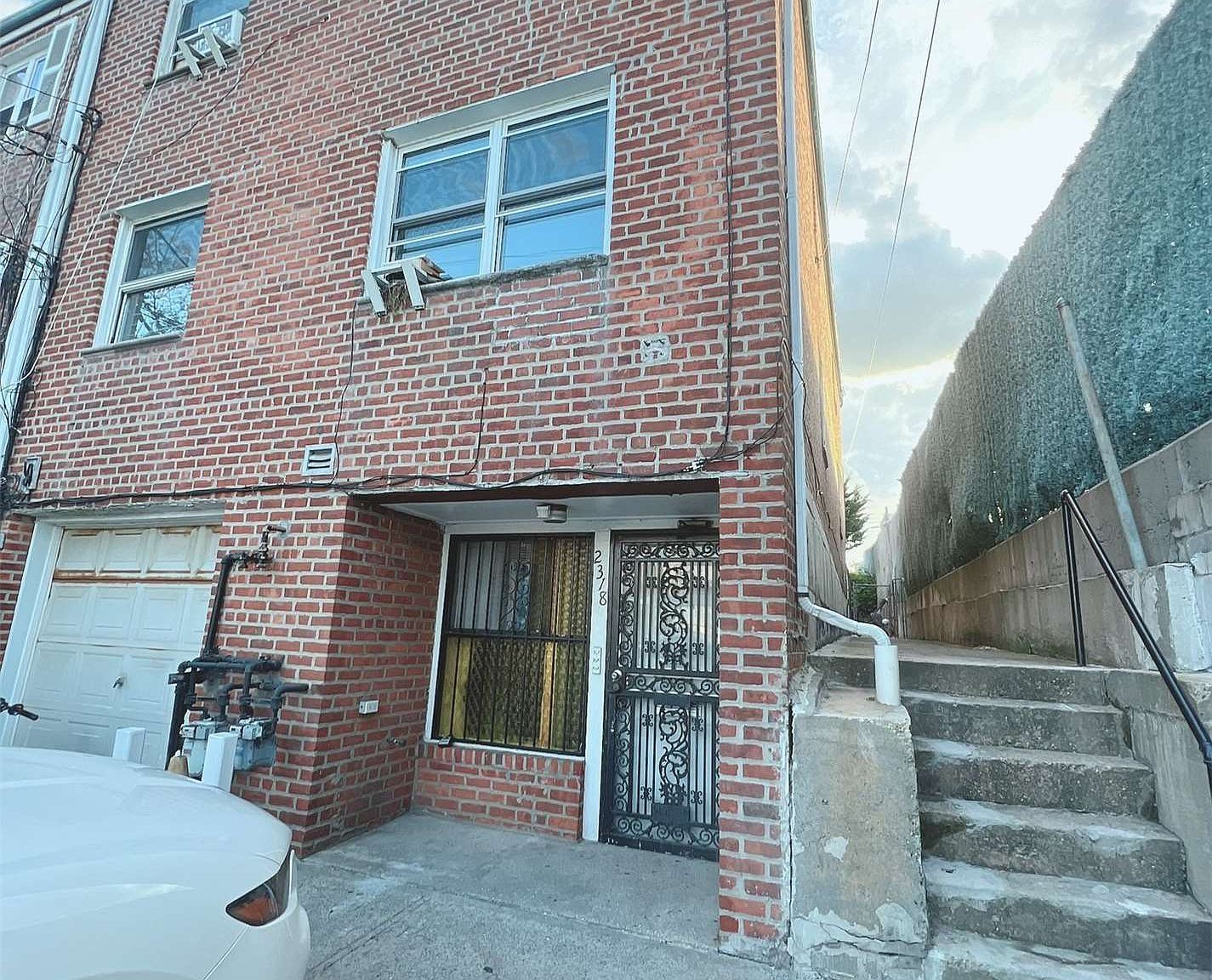 2318 130th Street, College Pt, NY 11356 Zillow