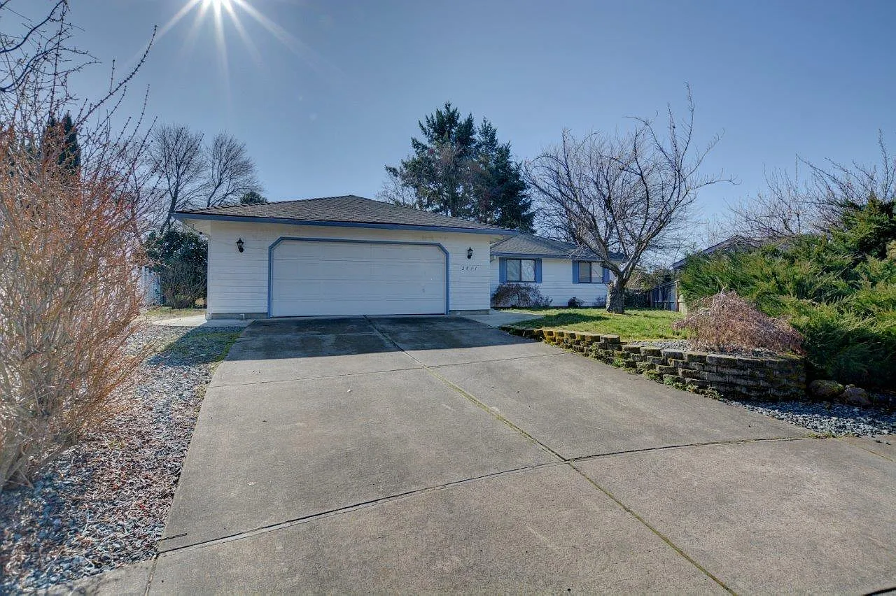 2831 Sandberg Ct photo 1