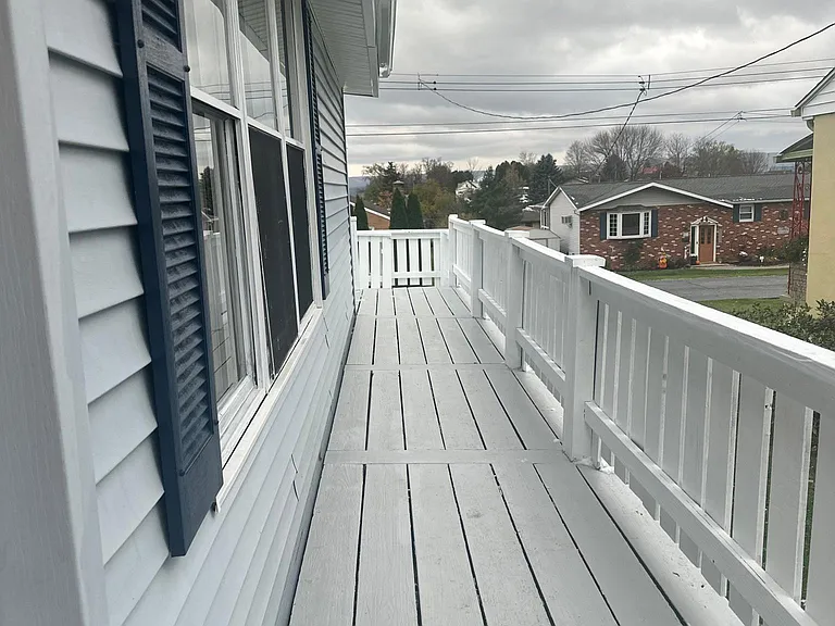 204 Phillips St — Photo 11