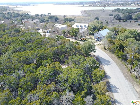 5th image of 1555 Lakeshore Dr