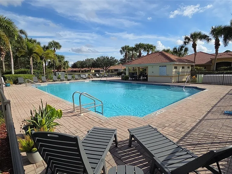 9112 Aegean Cir — Photo 21