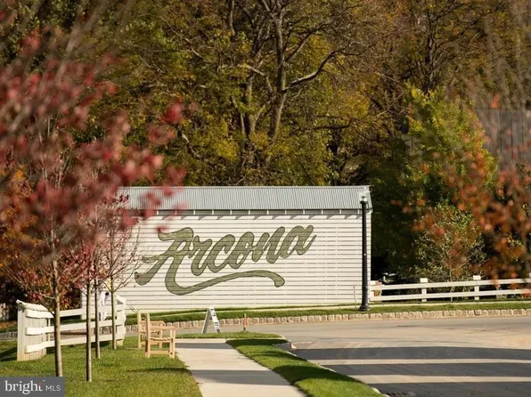 3101 Herr St, Mechanicsburg, PA 17055