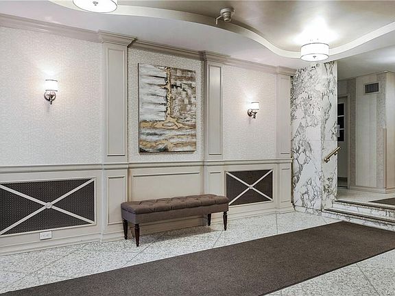 4th image of 30 Lake St APT 11H