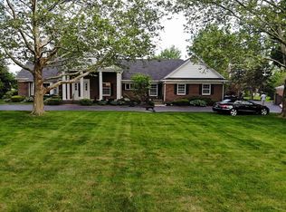 554 Mountain View Dr, Lewiston, NY 14092