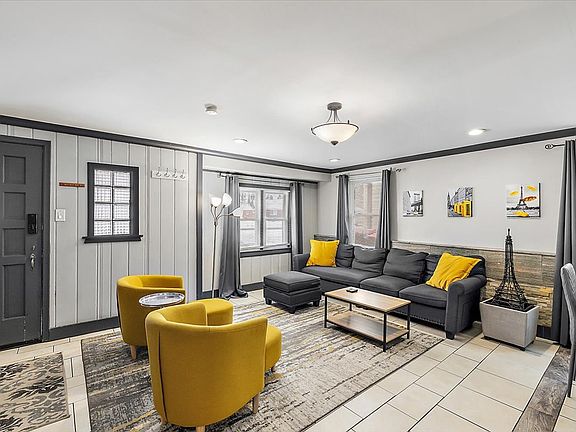 3rd image of 28260 Aberdeen St