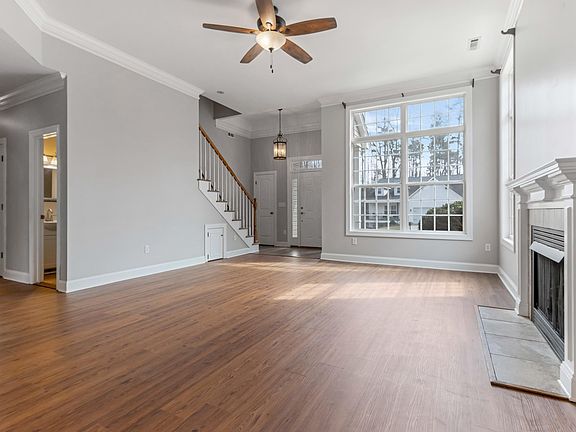 5th image of 110 Colony Rd