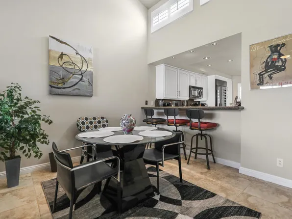 186 Running Springs Dr, Palm Desert, CA 92211