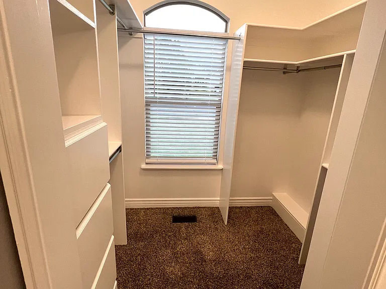 2254 N 1560 W — Photo 17