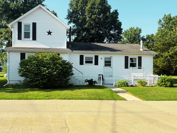 1002 Leet Rd, Niles, MI 49120