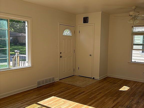 5th image of 1907 52nd St