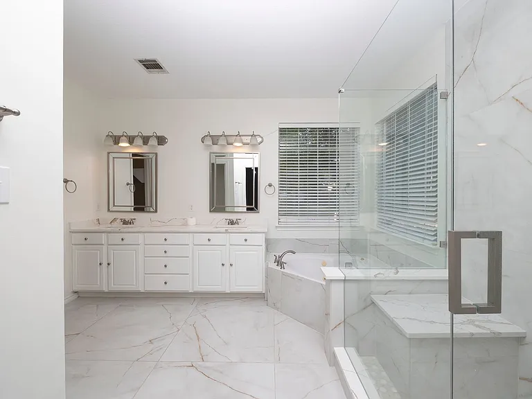 2404 Heather Glen Dr — Photo 23