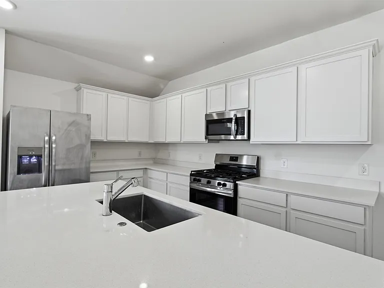 5111 Winslow Grove Dr — Photo 8