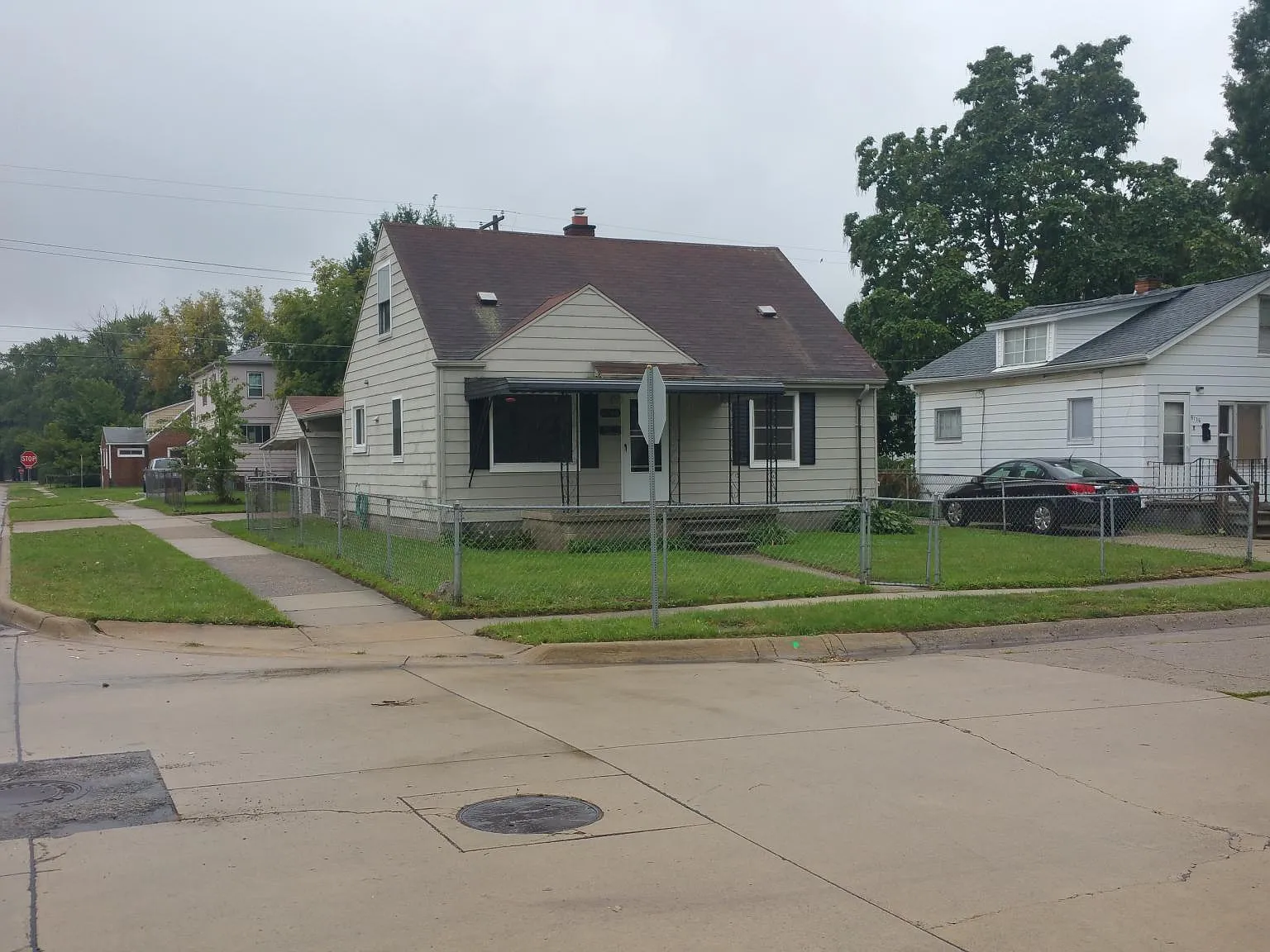 4 bed, 1050 sqft, $1,575 — Photo 3