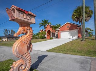 2412 Rio De Janeiro Ave, Port Charlotte, FL 33983