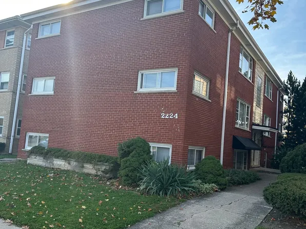 2224 17th Ave, Riverside, IL 60546