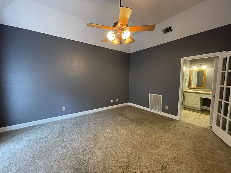 3028 Matterhorn Dr — Photo 7