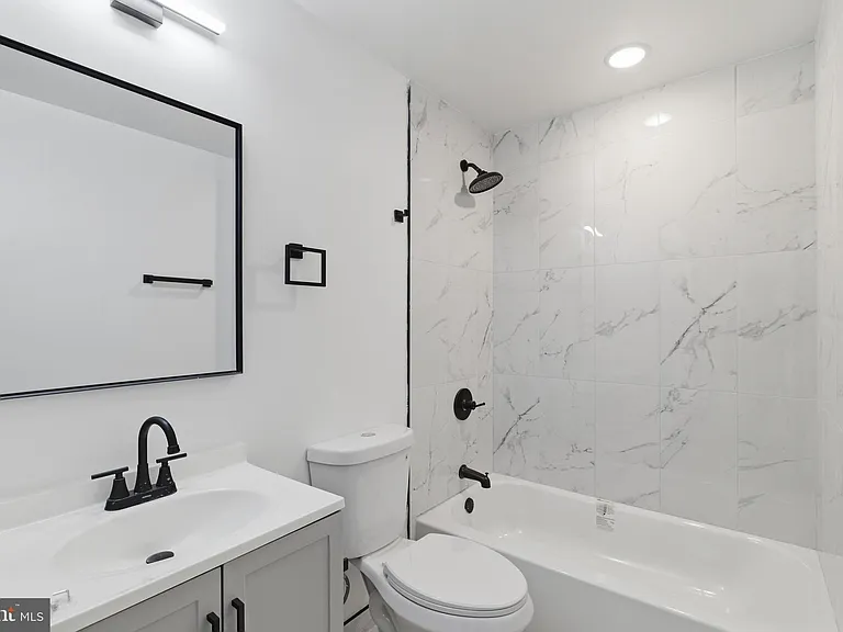 630 W Cumberland St #2 — Photo 8