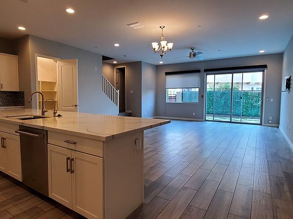 5th image of 7334 E Casitas Del Rio Dr