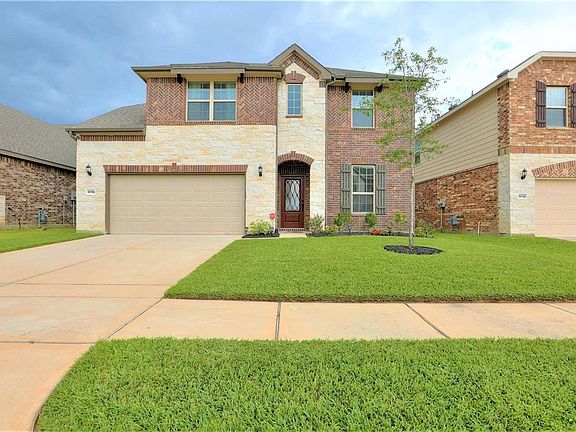 3rd image of 15706 Giant Pine Ln