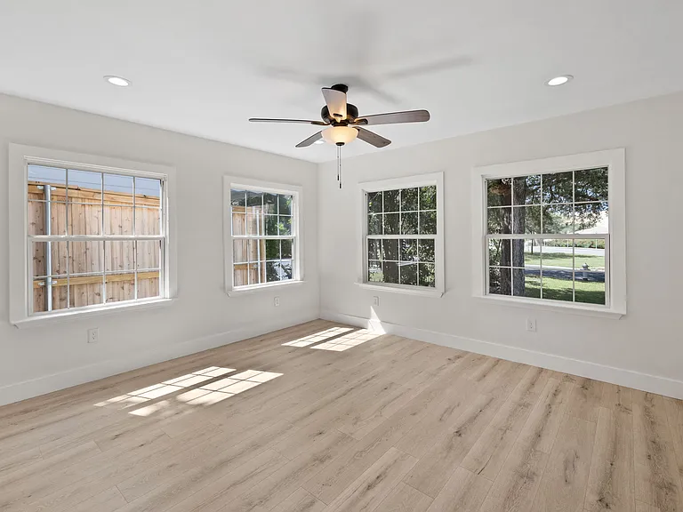 1804 Northwood Rd — Photo 18