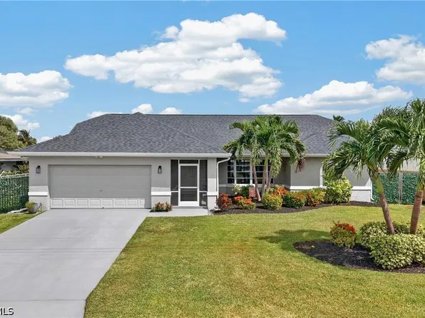 4933 Seville Ct, Cape Coral, FL 33904