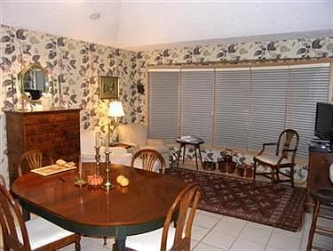 5th image of 202 Woodsong Way