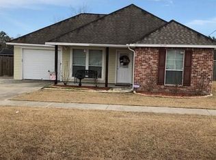 1228 S Hempshire Ave, Gonzales, LA 70737