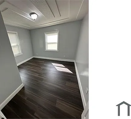 963 Saint Clair St — Photo 12