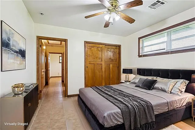 2 bed, 1.0 bath, 923 sqft, $1,400 — Photo 3