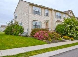 341 Knollwood Rd, Millersville, PA 17551