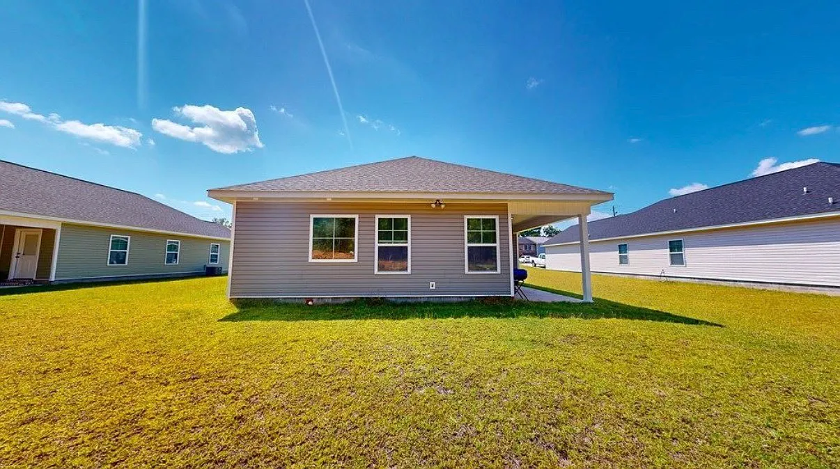 3 bed, 1463 sqft, $1,675 — Photo 3