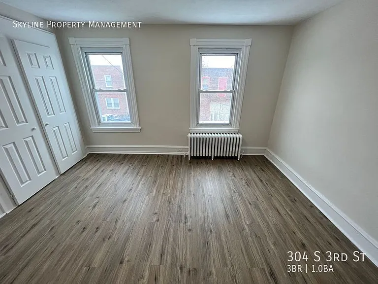 304 S 3rd St — Photo 11