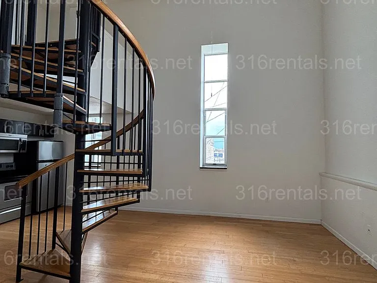 Opera House Apartments — Photo 2