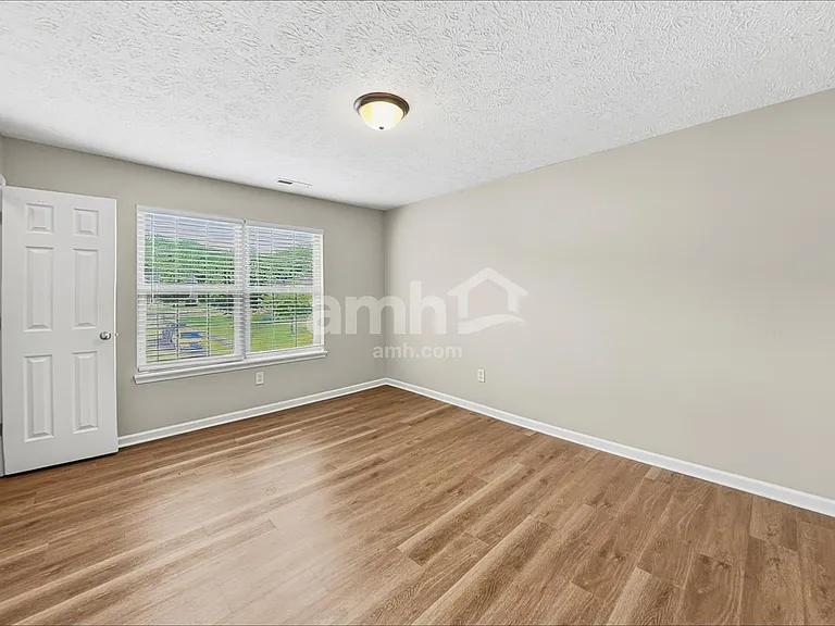 2591 Auburn Ct — Photo 15
